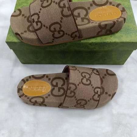 High quality slippers size:5-12 with box GUI #C0032 - Image 2