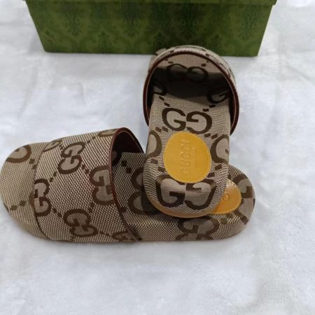 High quality slippers size:5-12 with box GUI #C0032 - Image 3