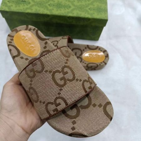 High quality slippers size:5-12 with box GUI #C0032 - Image 4