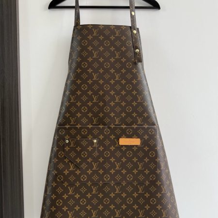 High quality apron LOV #C0065 - Image 4
