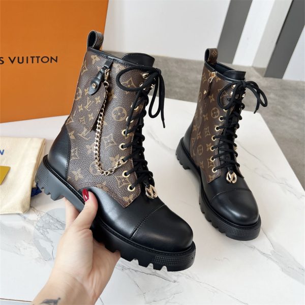 High quality Boot size:5-10 with box free shipping LOV #C0081