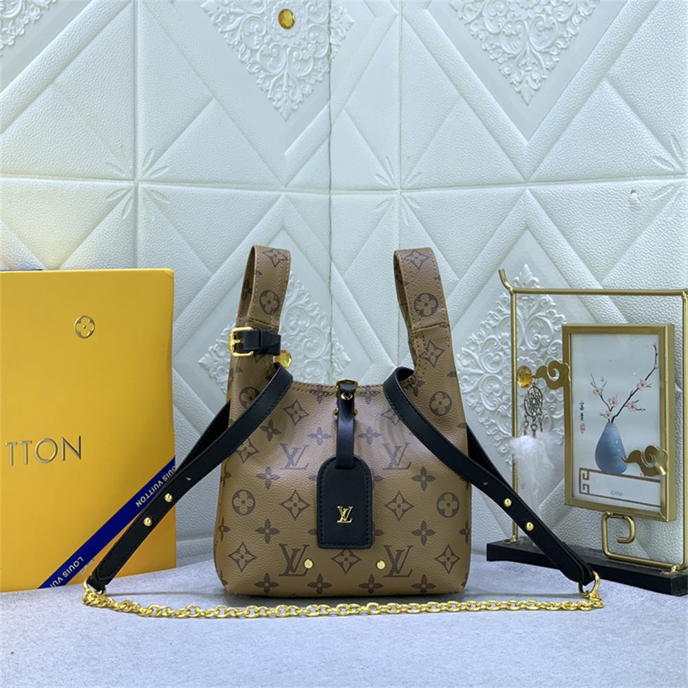 High quality shoulder bag size:17*17*7cm LOV JW #C0111 - Image 2