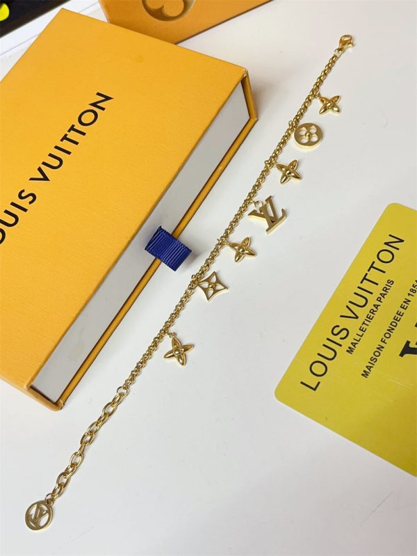 Wholesale High quality Bracelet LOV #C0242