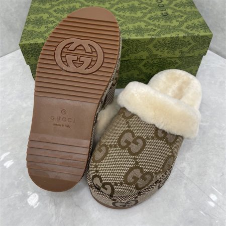 High quality fuzzy slipper for women size:5-11 with box GUI ALS #C0261 - Image 5