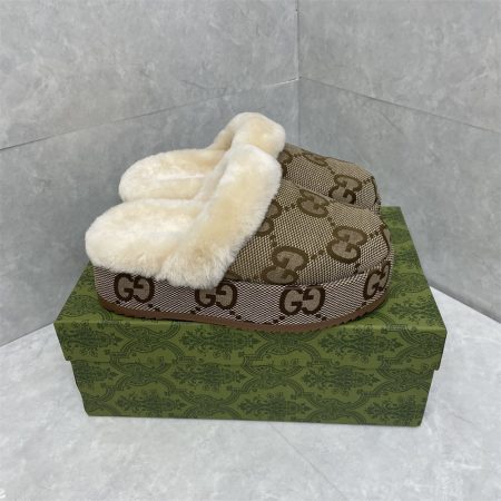 High quality fuzzy slipper for women size:5-11 with box GUI ALS #C0261 - Image 3