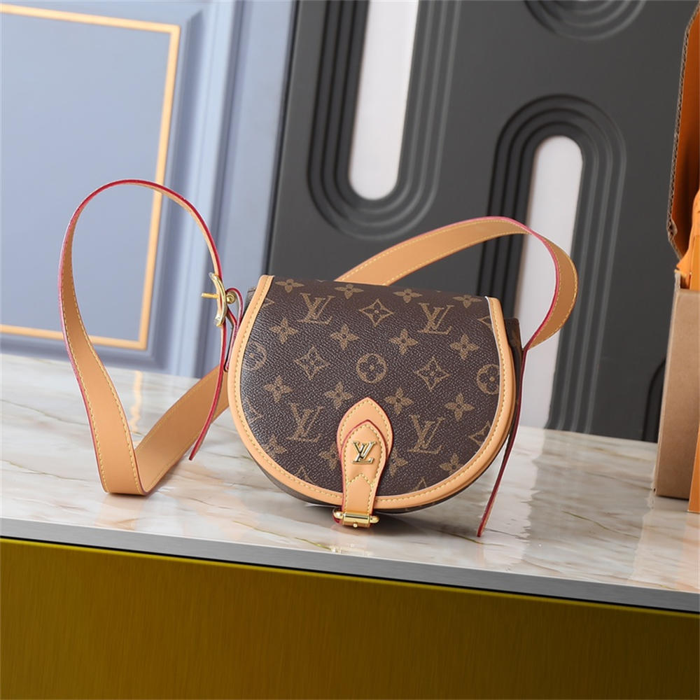 High quality shoulder bag size:18*15*8cm LOV #C0294 - Image 1