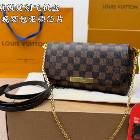 High quality shoulder bag size:21*11cm LOV #C0344 - Image 2