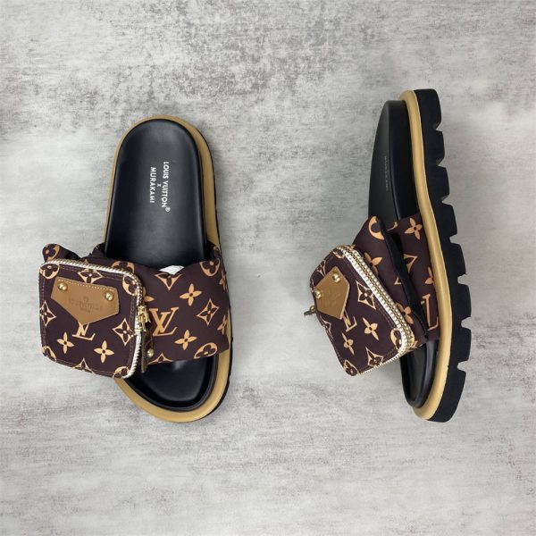 High quality slipper size:5-10 with box LOV #C0382