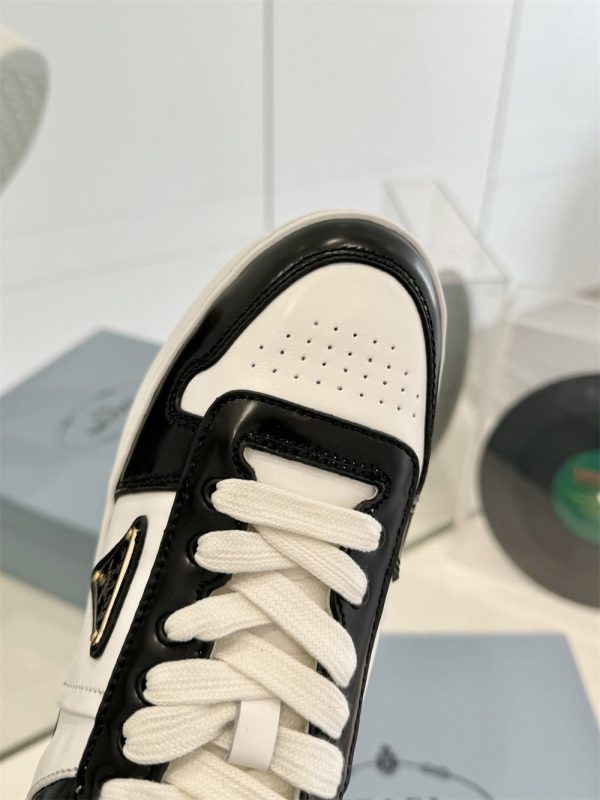 High quality sneakers size:5-11 with box free shipping PRA #C0393