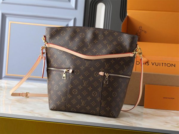 High quality Tote bag size:35*42*13cm LOV #C0415