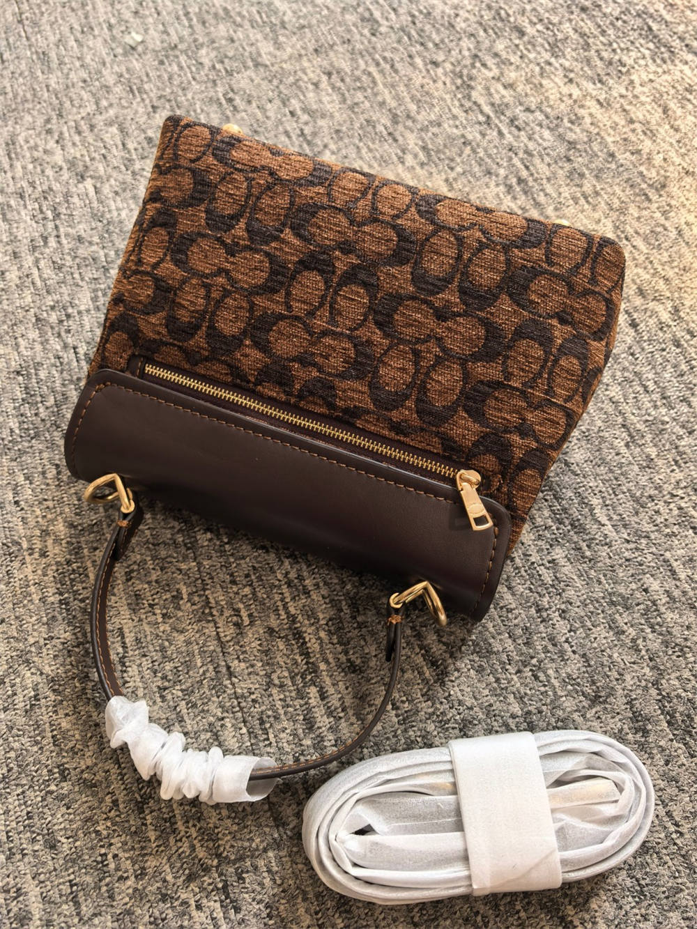 High quality shoulder bag COH #C0454 - Image 2