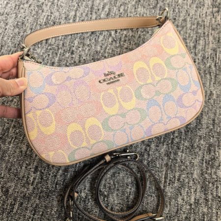 High quality shoulder bag size:24*16*7cm COH #C0455