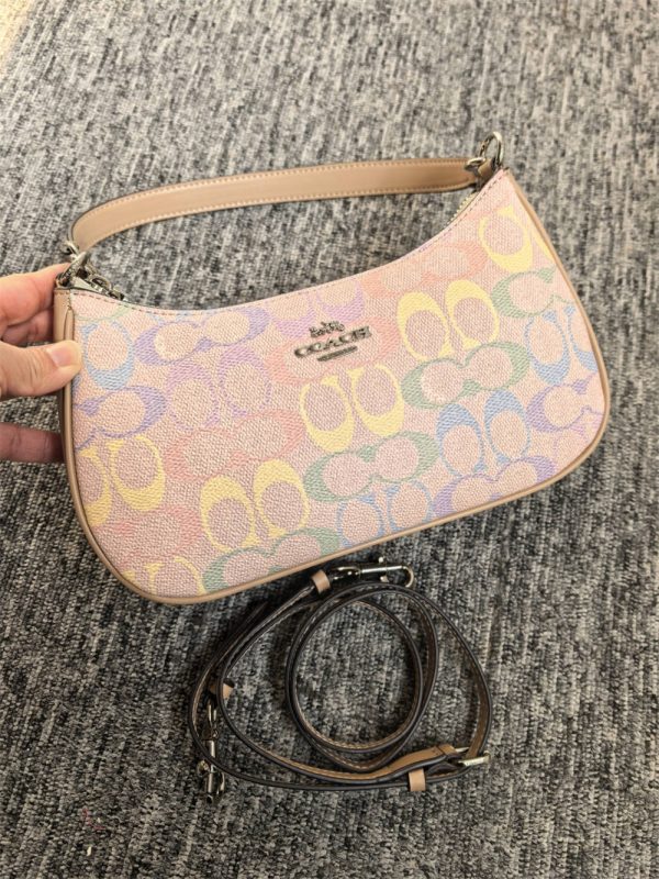 High quality shoulder bag size:24*16*7cm COH #C0455