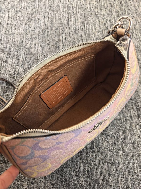 High quality shoulder bag size:24*16*7cm COH #C0455