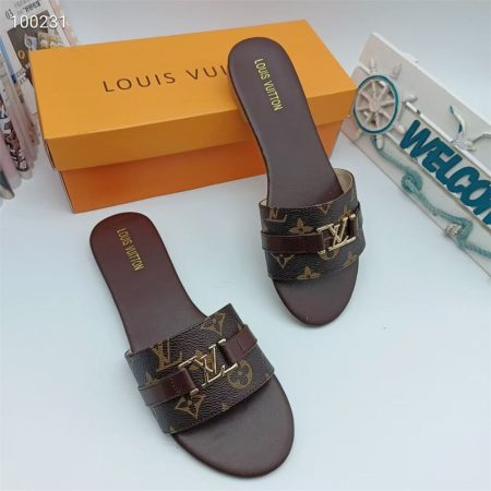 Wholesale slippers for women size:5-10 (NO box) LOV XY #C0452
