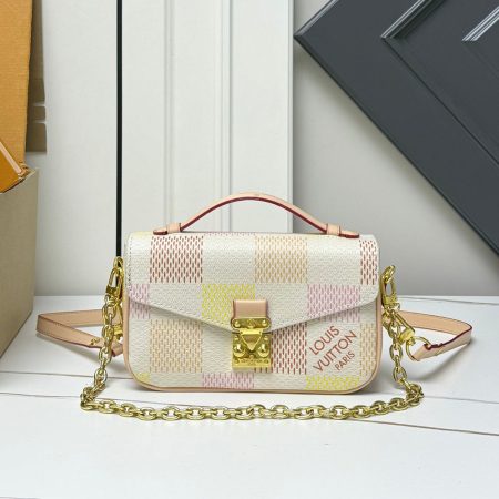 High quality shoulder bag size:21*13*6 cm LOV #C0492