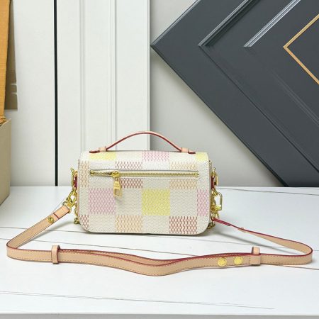 High quality shoulder bag size:21*13*6 cm LOV #C0492 - Image 2
