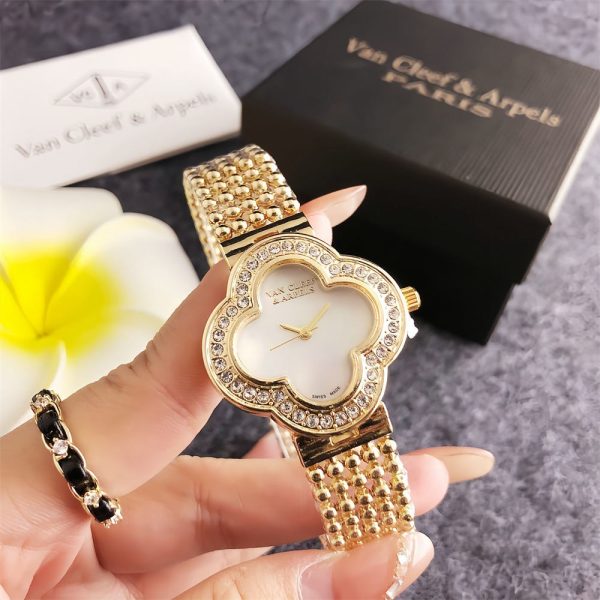 Wholesale quartz watch with box VAC #C0521