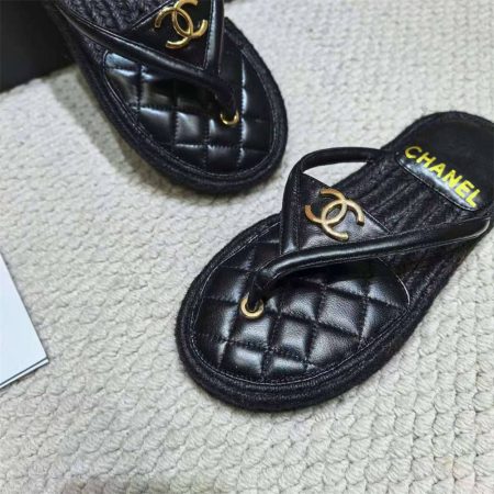 High quality slipper for women size:5-10 with box CHL SY #C0535 - Image 5