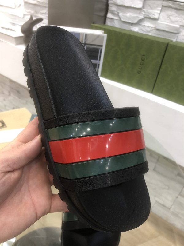 High quality couple slippers size:5-12 with box GUI SY #C0550