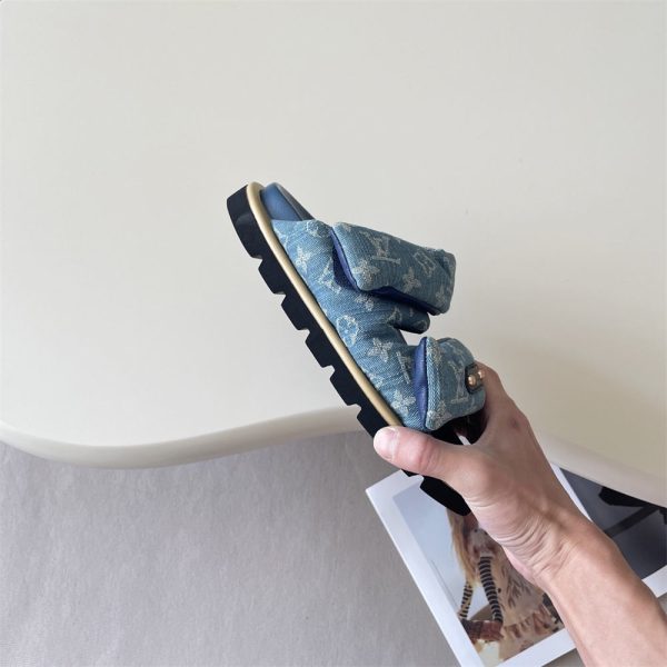 High quality couple slipper size:5-11 with box LOV SY #C0551 - Image 3