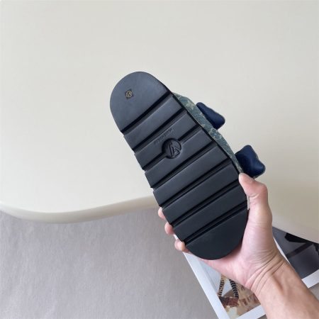 High quality couple slipper size:5-11 with box LOV SY #C0551 - Image 4