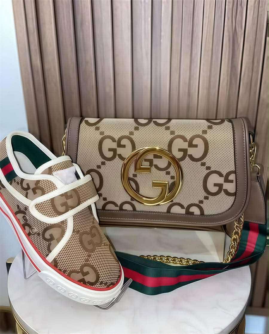 High quality sneaker & bag free shipping GUI #C0571 - Image 1