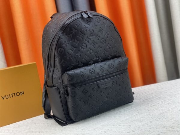 Top quality backpack size:29*38*20cm LOV #C0582