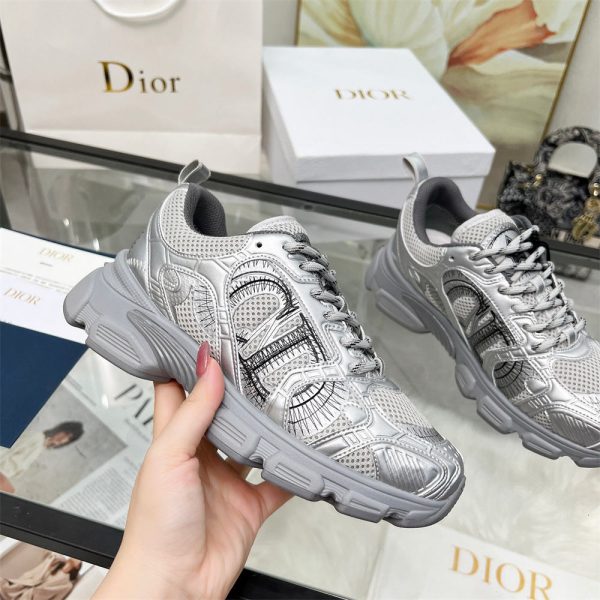 High quality sneaker with box size:5-12 free shipping DIR #C0631