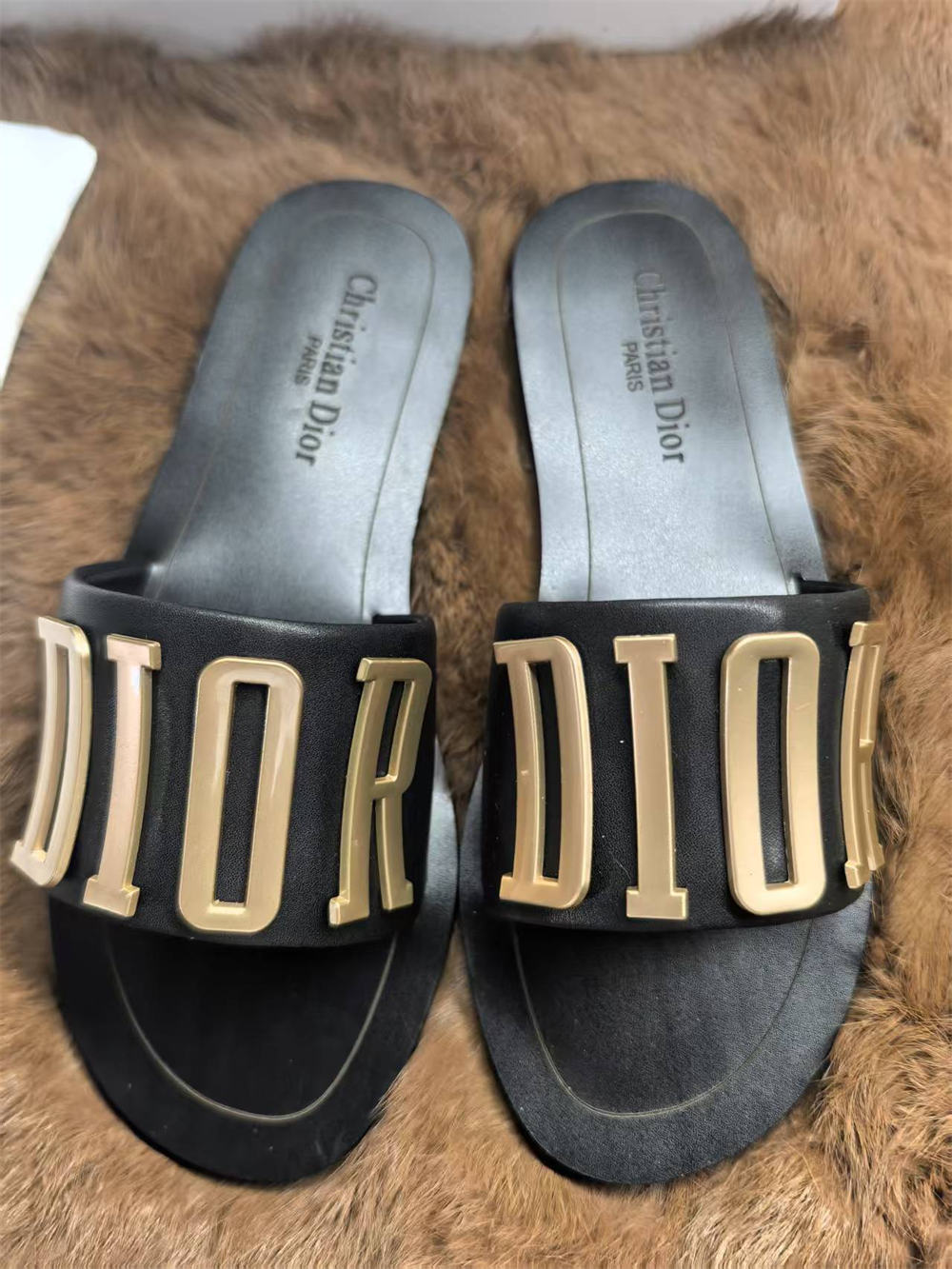High quality slipper size:5-11 with box DIR #C0667 - Image 4