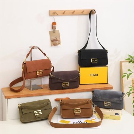 Wholesale shoulder bag size:26*7*16cm FEI CM #X0072