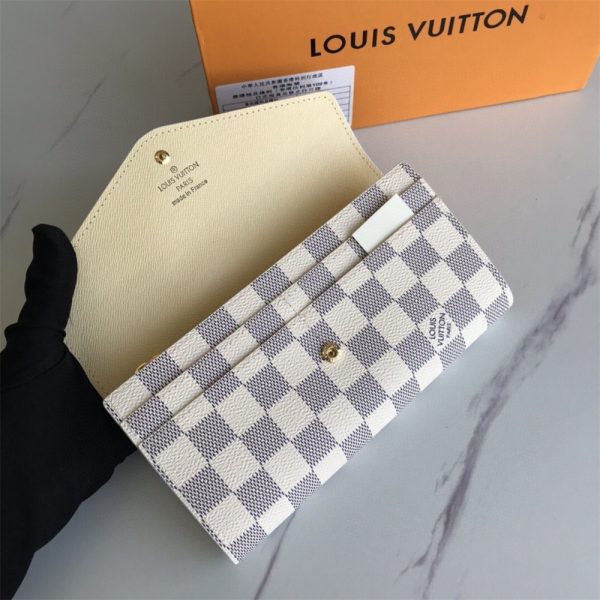 Wholesale wallet size:19*10cm LOV CM #X0094