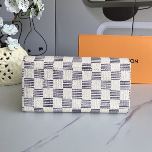 Wholesale wallet size:19*10cm LOV CM #X0094