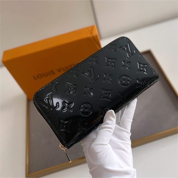 Wholesale wallet size:19*10cm LOV CM #X0146