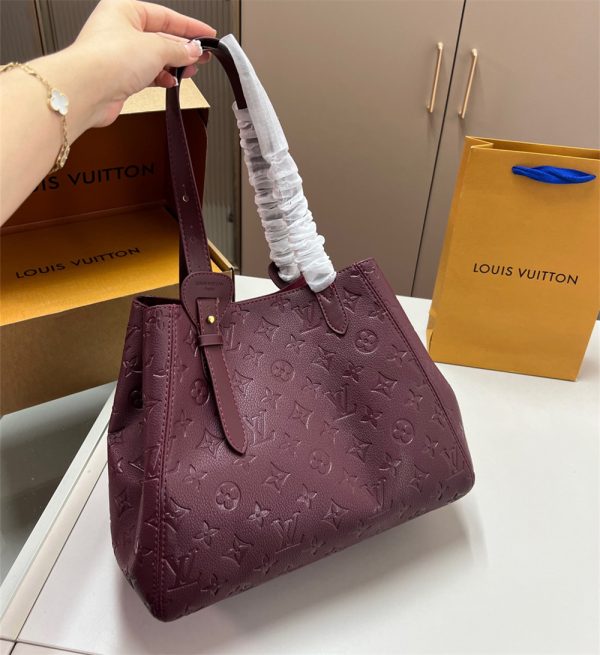 H quality leather Tote bag size:30*23cm LOV DS #X0256