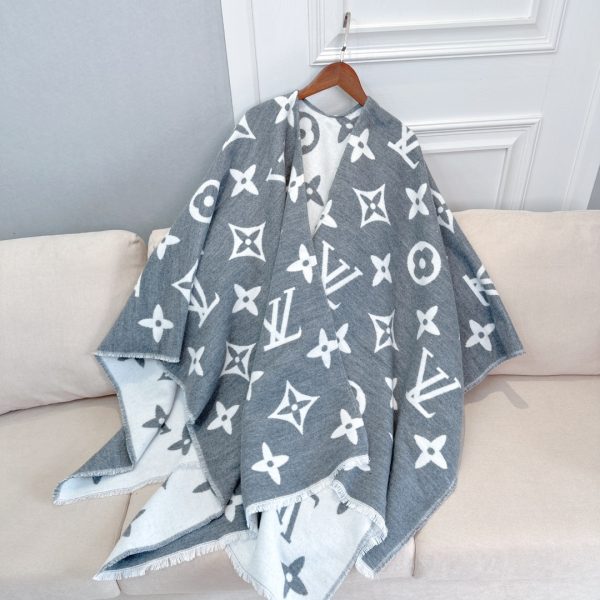 High scarf cape LOV WJ #X0282