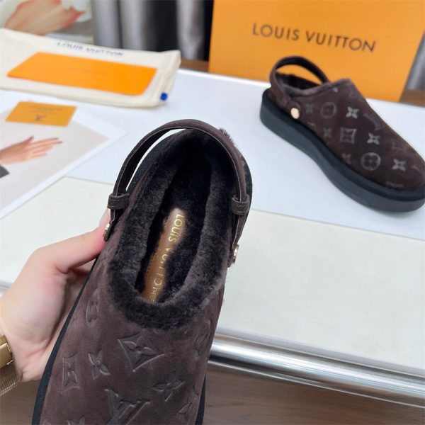High quality couple fuzzy slipper size:5-11 with box LOV ALS #X0327