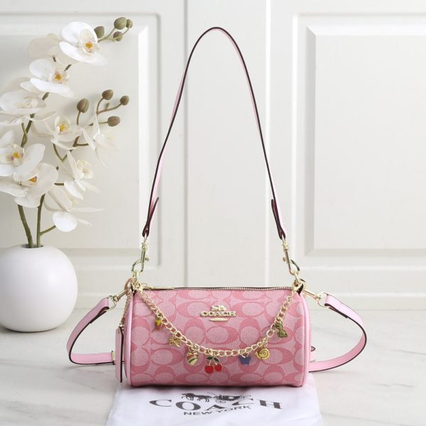 Wholesale shoulder bag size:21*11*11cm COH CM #X0351