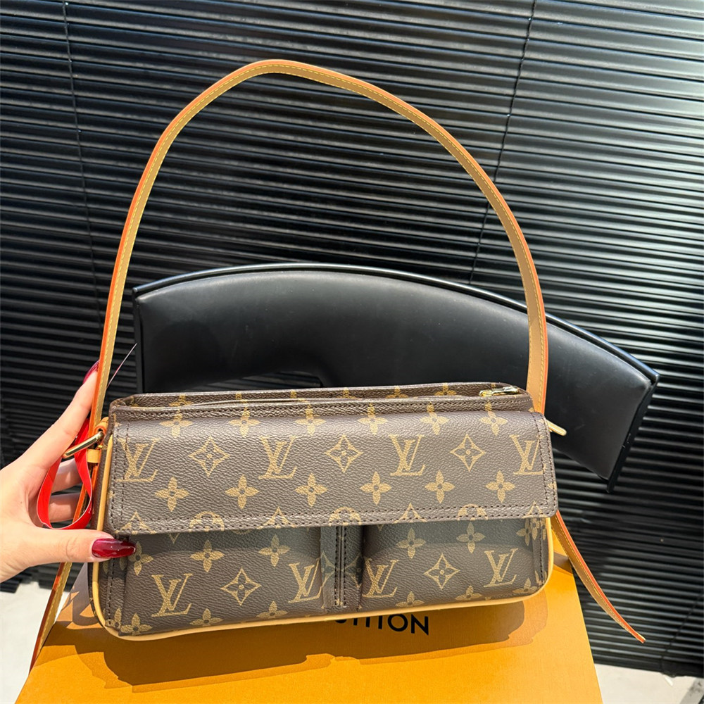 High quality messenger bag size:30*13.5cm LOV MLB #X0364 - Image 1