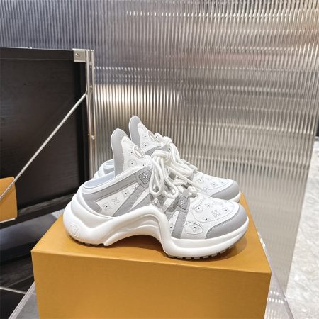 High quality sneaker size:5-9 with box free shipping LOV LZ #X0420