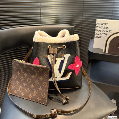 High quality bucket bag size:25*25cm LOV DS #X0440
