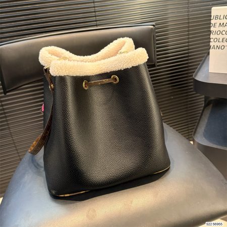 High quality bucket bag size:25*25cm LOV DS #X0440 - Image 2
