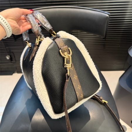 High quality Handbag bag size:29*20cm LOV DS #X0443 - Image 2