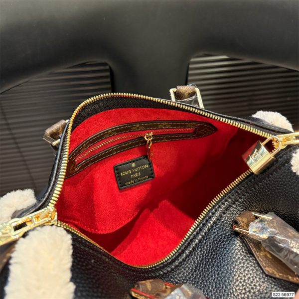 High quality Handbag bag size:29*20cm LOV DS #X0443