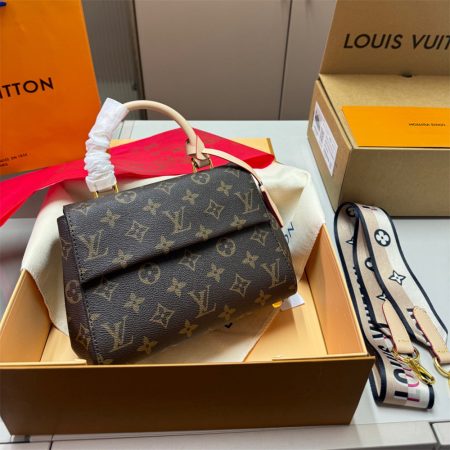 High quality handbag bag size:2.0*15cm LOV DS #X0488