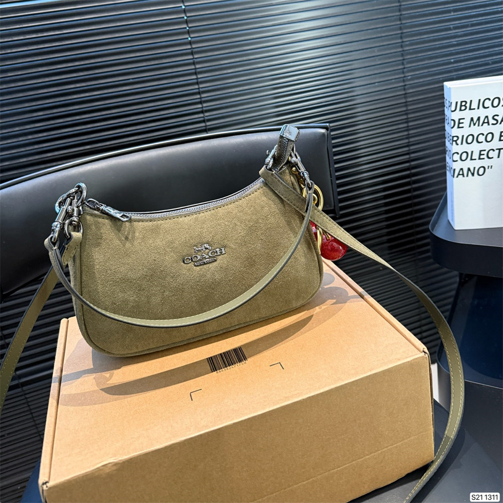 High quality shoulder bag size:24*13cm COH #X0541 - Image 2
