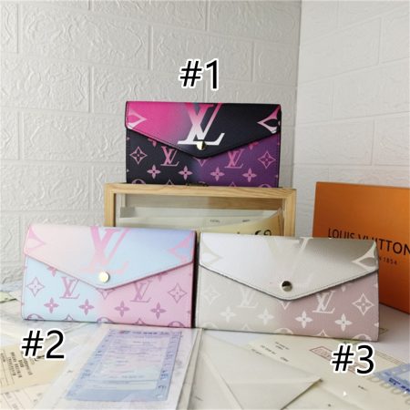 Wholesale wallet size:19*10.5*2.5cm LOV CM #X0567