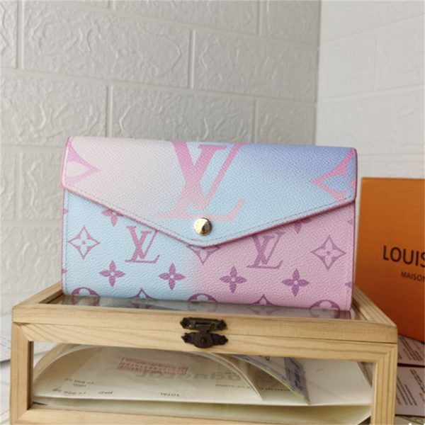 Wholesale wallet size:19*10.5*2.5cm LOV CM #X0567