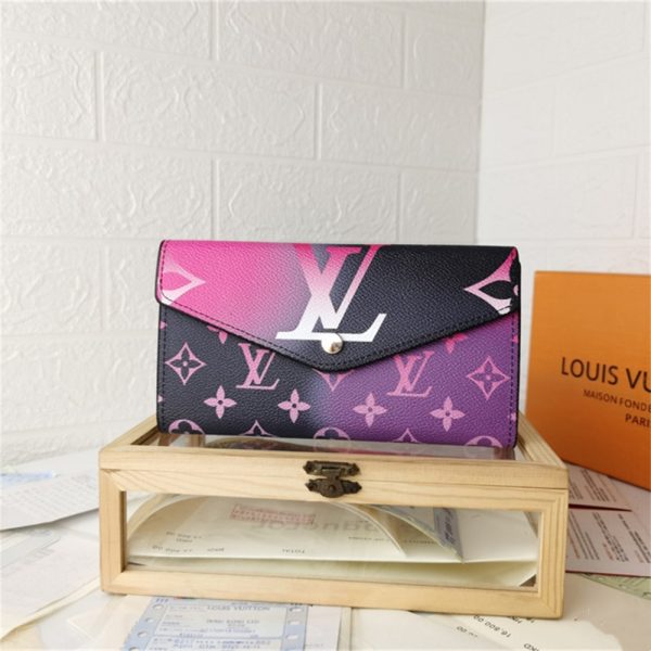Wholesale wallet size:19*10.5*2.5cm LOV CM #X0567