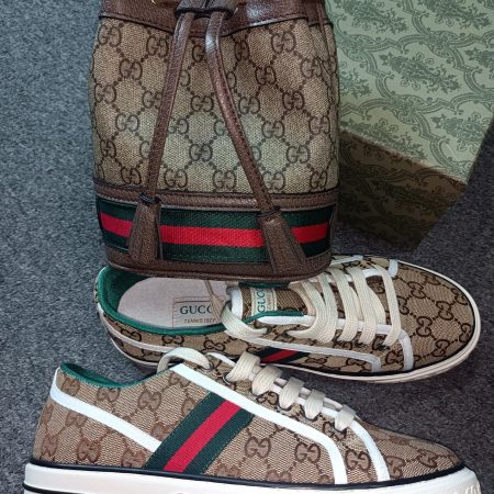 1 set fashion sneakers & bucket bag free shipping GUI #X0569